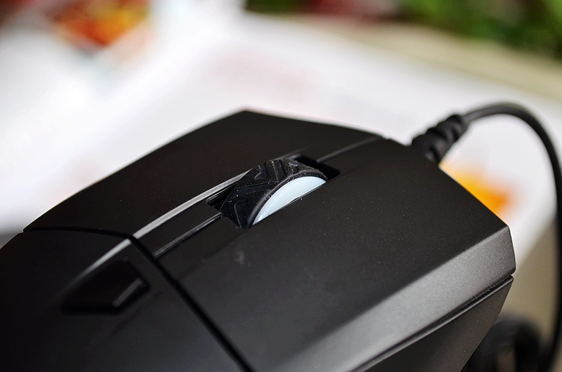 这鼠标真厉害,只因这个功能,可以让对手一招致命