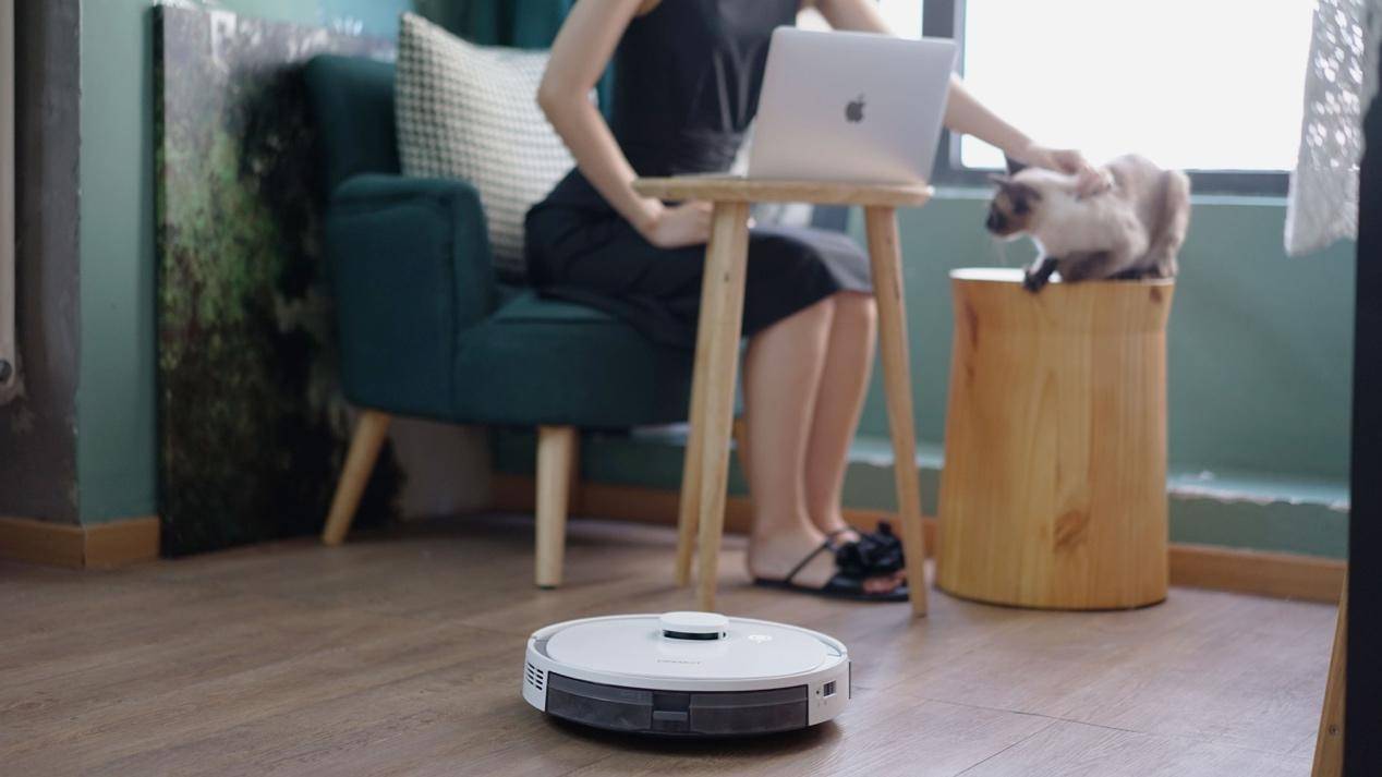 科沃斯扫地机器人dc43测评,科沃斯deebotdd35扫地机器人