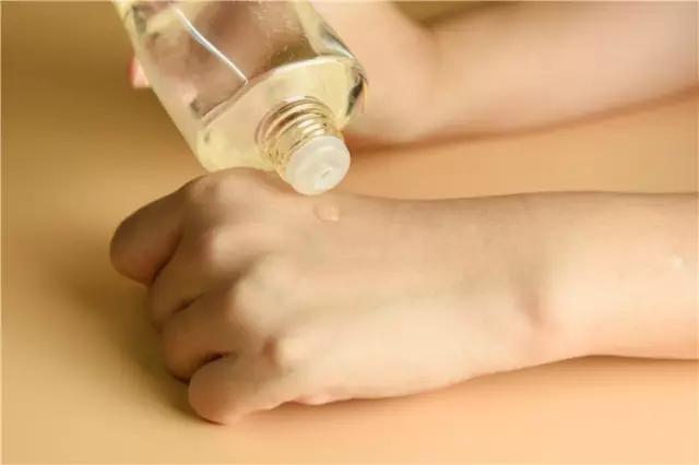 日本化妆水排名前十名,23款国货化妆水测评