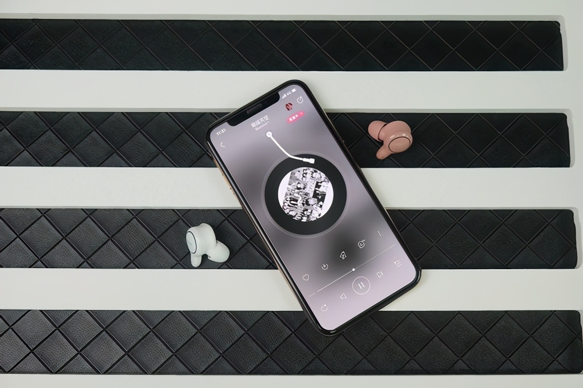 情人节礼物玫瑰和口红,情人节礼物兰蔻口红