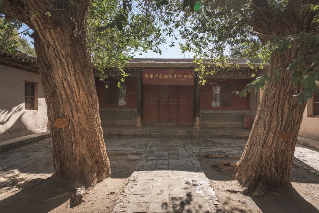 敦煌为什么会是佛教圣地,敦煌为什么能闻名世界