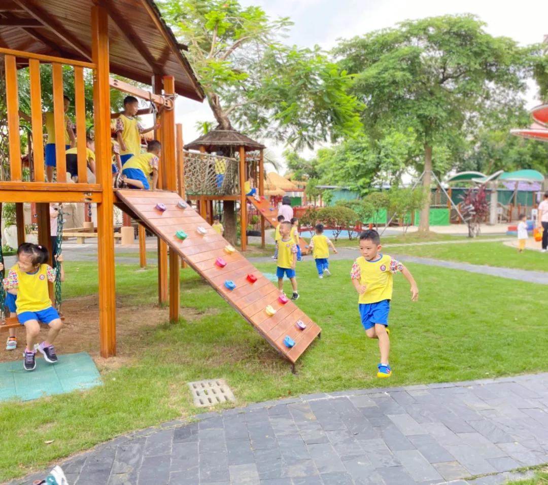 番禺｜桥南的“神兽回笼”了！新学期第一天，孩子们这样过