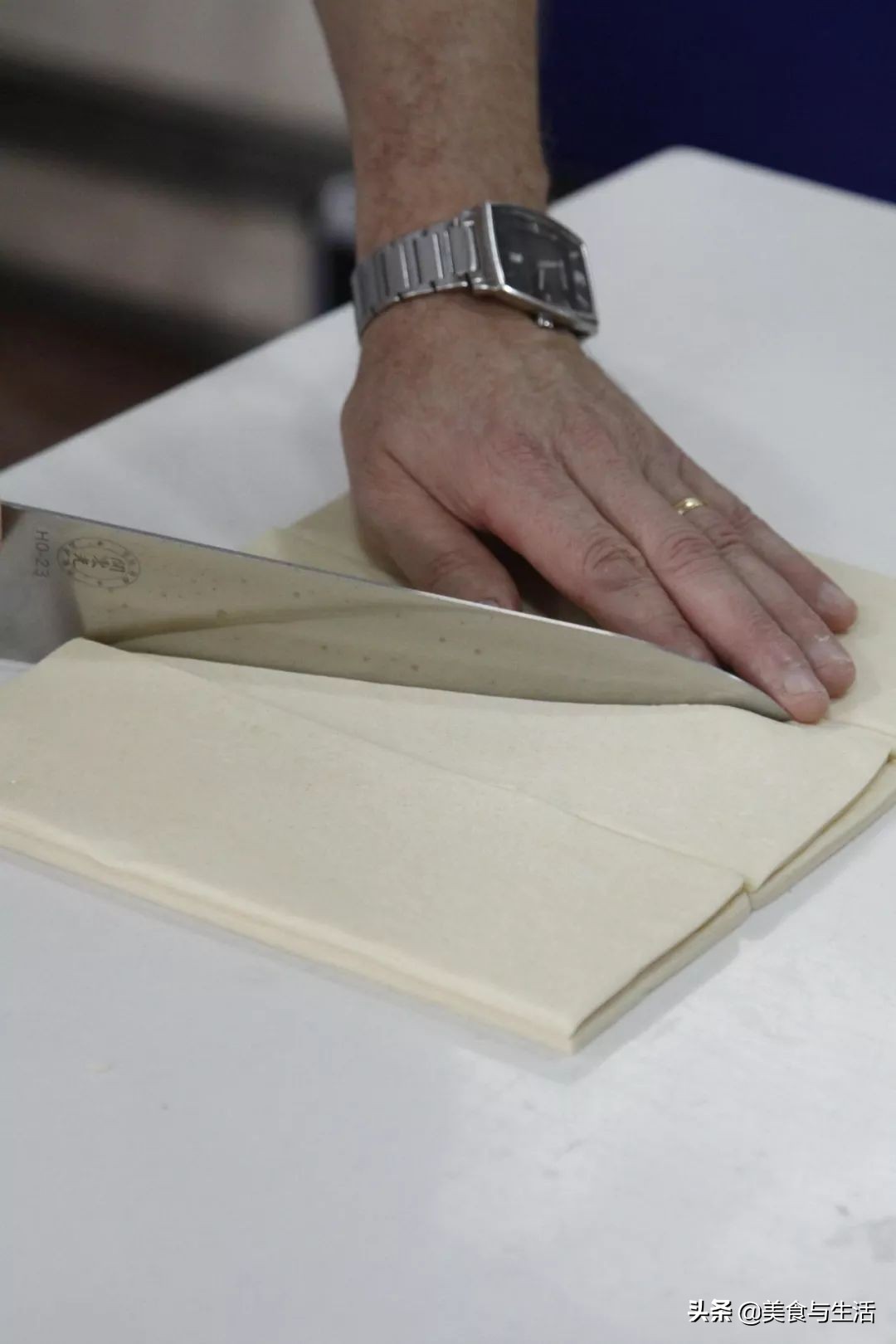 不夸张！沪上网红店卖断货的爆款“可颂”，你在家也能做