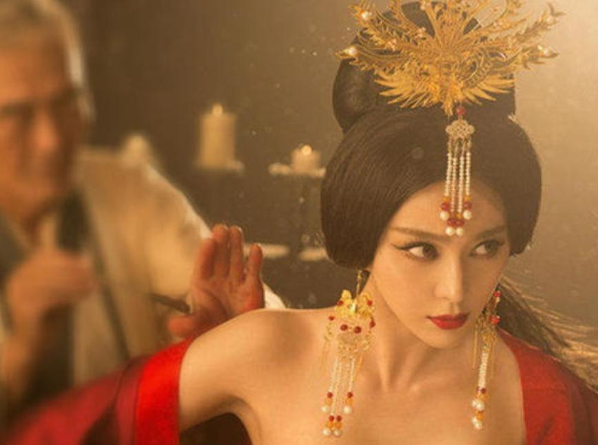 正史中杨贵妃是怎么死的,正史里杨贵妃是怎么死的