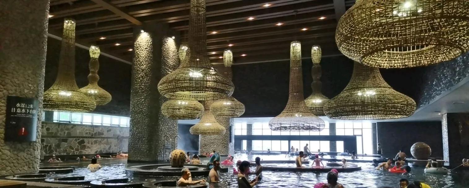 沈阳市温泉洗浴最火的几家,沈阳哪家温泉洗浴干净