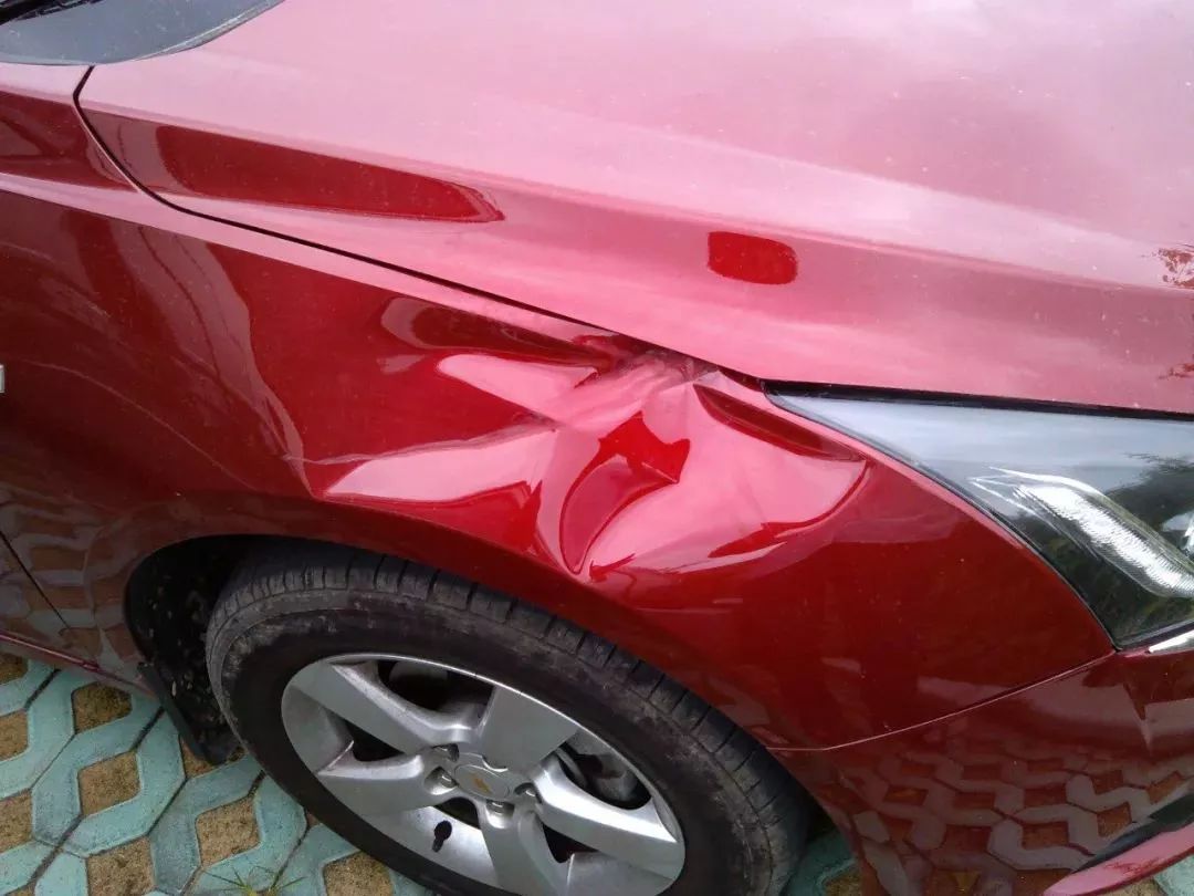 汽车剐蹭了一点漆修一下多少钱,汽车剐蹭掉漆多少钱