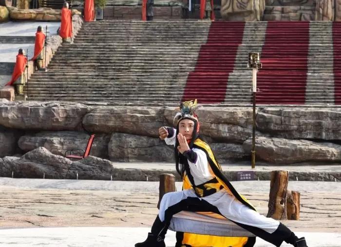 周城传奇：刀剑合璧侠客行