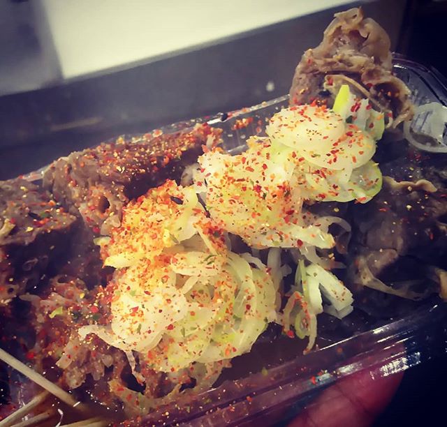 大阪黑门市场好吃的,大阪黑门市场美食小视频