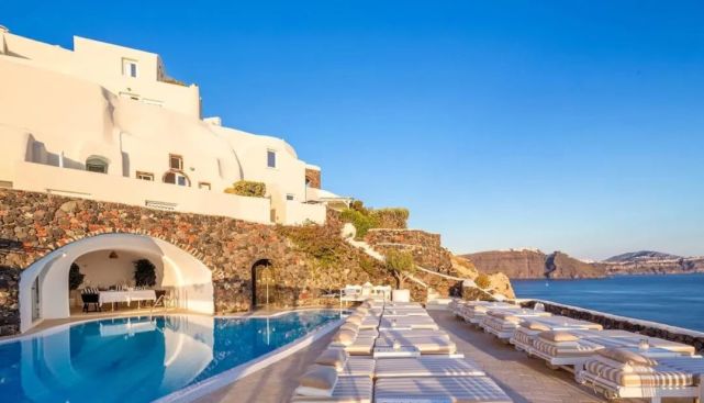 15个令人惊叹的泳池,十个令人难以置信的泳池