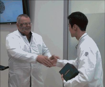 鹿晗无庸置疑,鹿晗代言牛奶味可滋