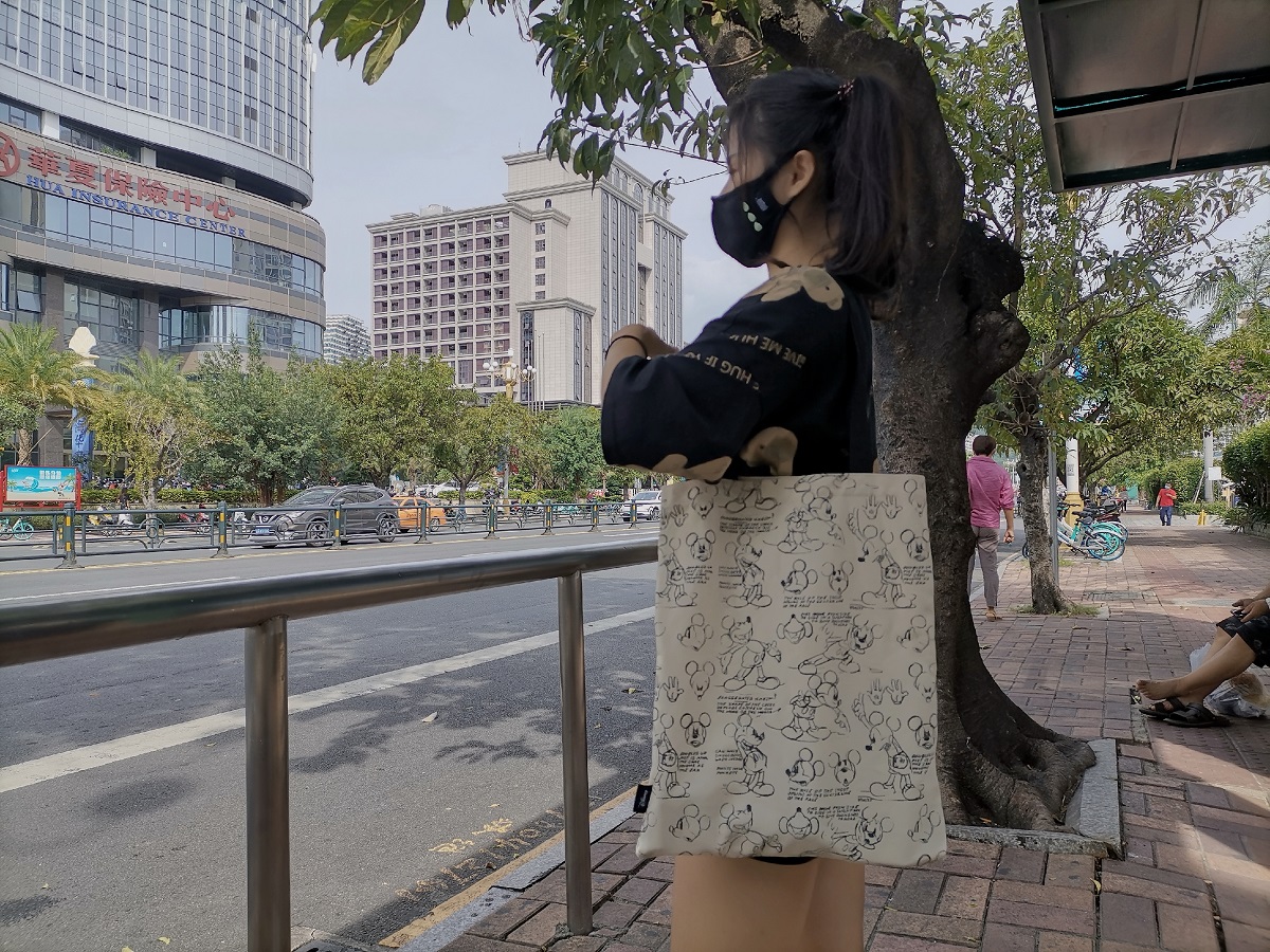 好看又实用的帆布包推荐,旅行必备的斜挎包推荐