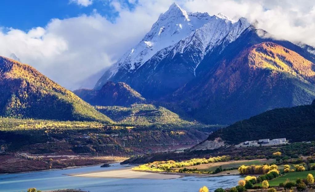 什么是*藏西**,令人如此神往……