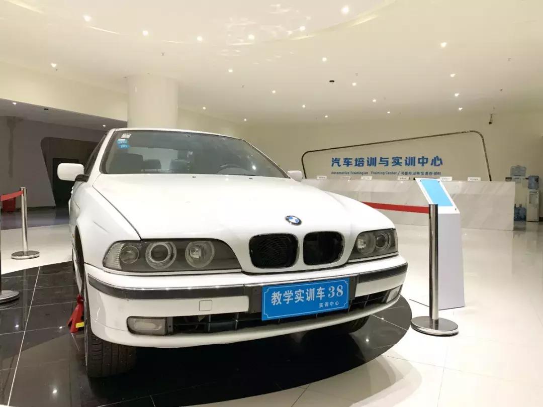 国内最大的新能源汽车实训设备,汽车实训基地