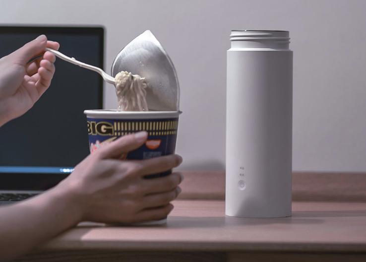 担心公共热水机不安全？小米私人热水杯，100度速热出行必备