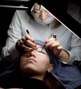 女生种睫毛前后对比,女生种睫毛后是什么样