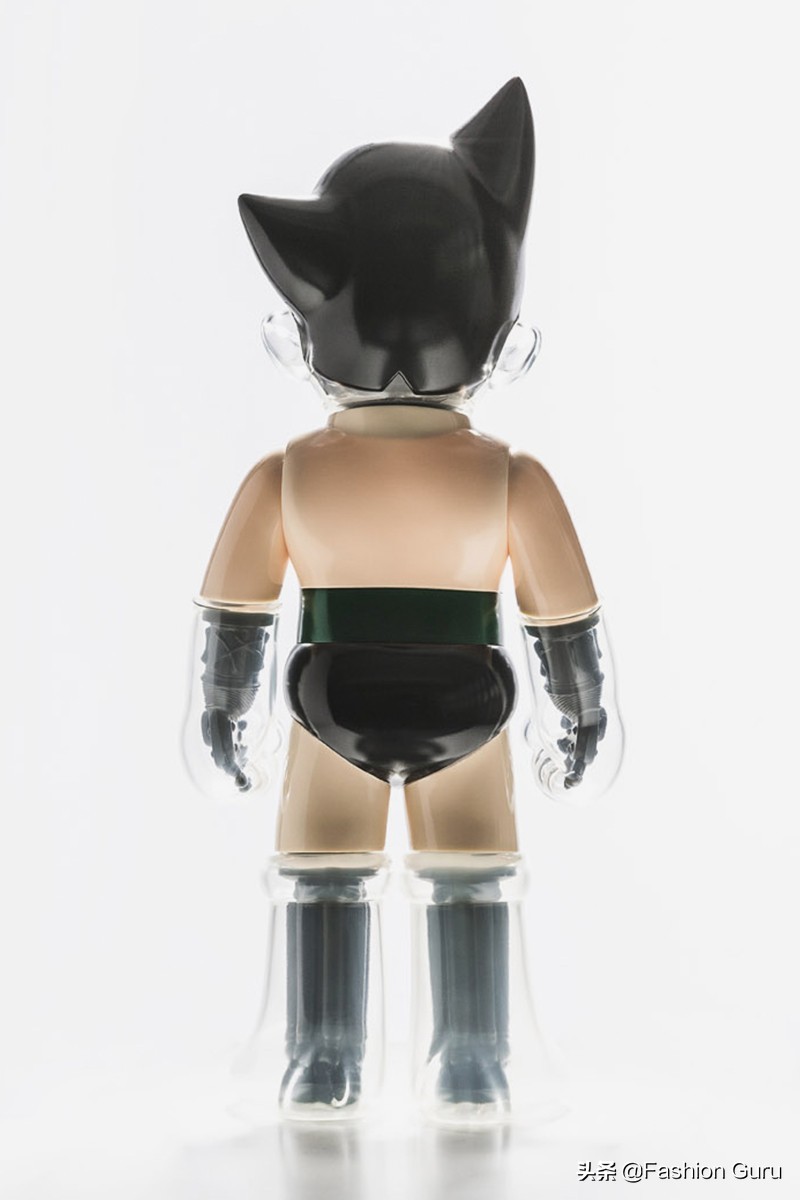 BillionaireBoysClubxSECRETBASE透视《阿童木》搪胶模型