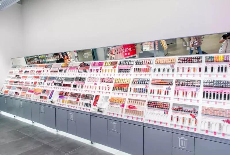 屈臣氏化妆品店怎么样,95后爱去的店