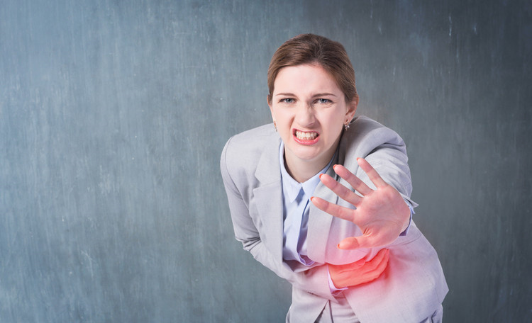 妇科盆腔炎是什么原因引起的,急性盆腔炎腹痛难忍