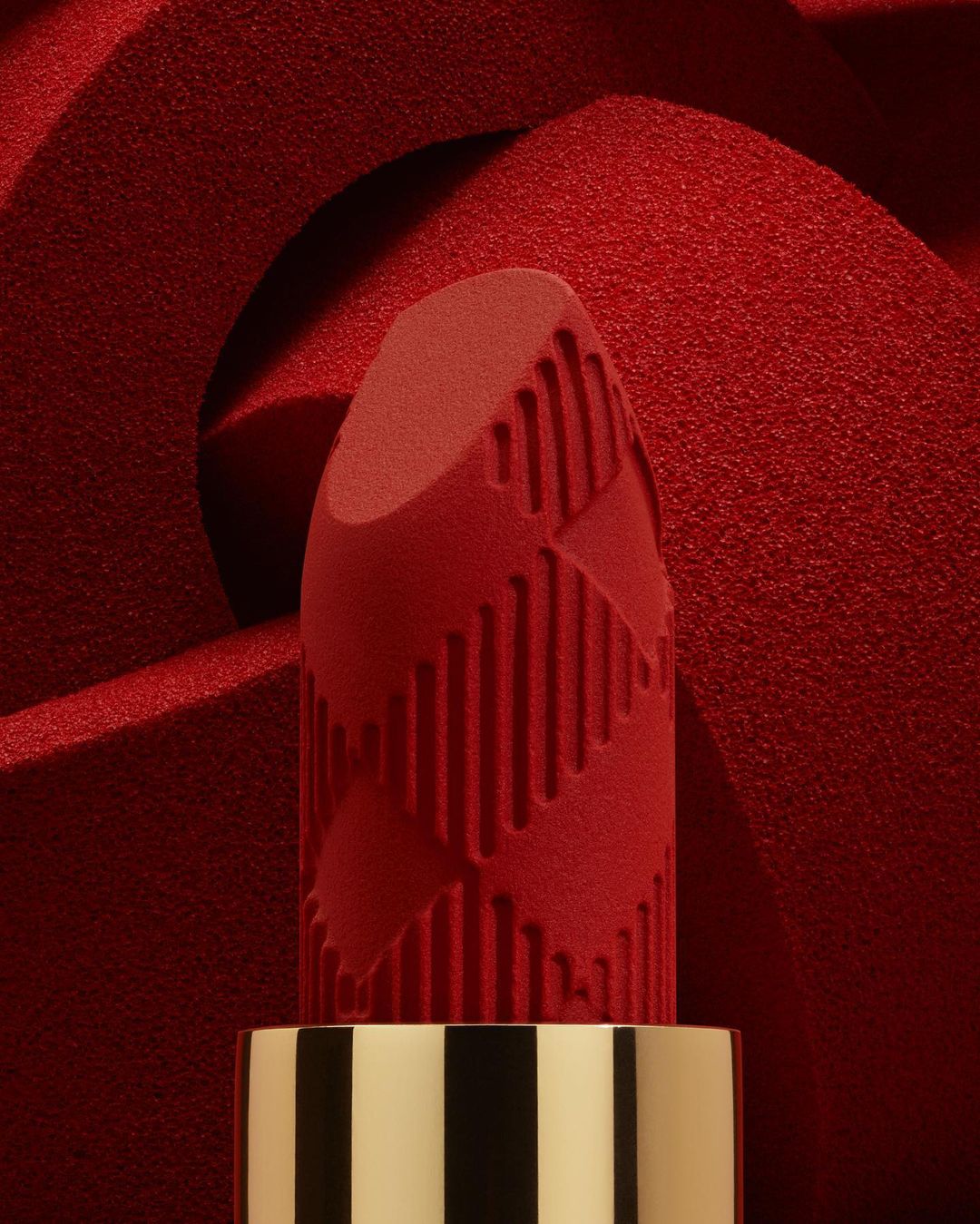 burberry之吻晶润缎彩唇膏试色,burberry液体唇膏93试色