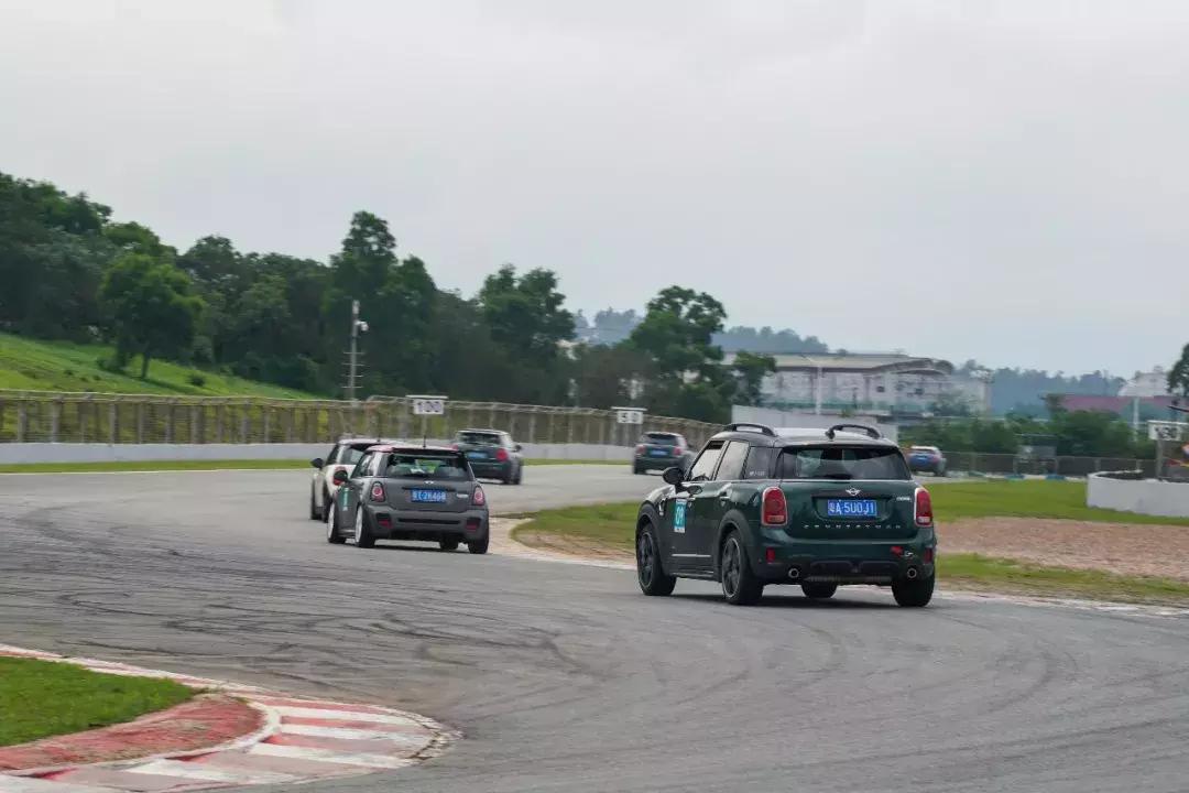 为了这场比赛，我买了一台MINI！