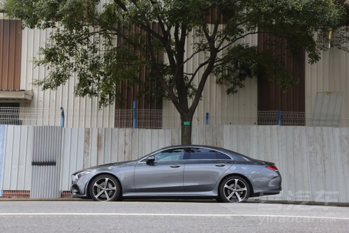 奔驰Cls试驾,奔驰clsamg63试驾