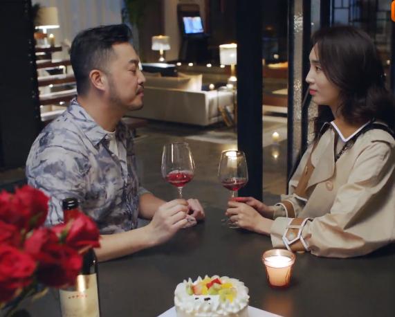 刘敏涛职场女强人霸气片段,刘敏涛中年逆袭演讲