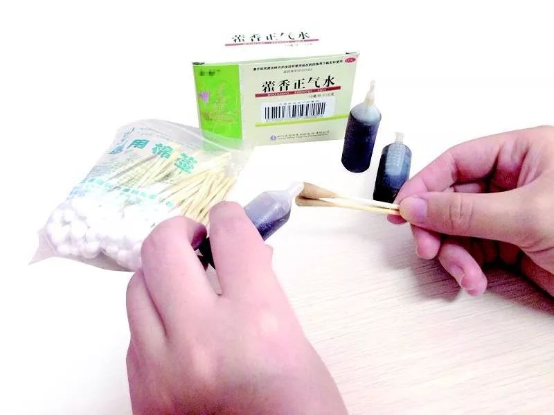 夏天出了很多痱子用藿香正气水,夏天食欲不好藿香正气水有用吗