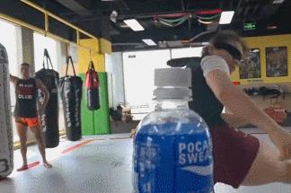 瓶盖挑战罗志祥,瓶盖挑战赵文卓