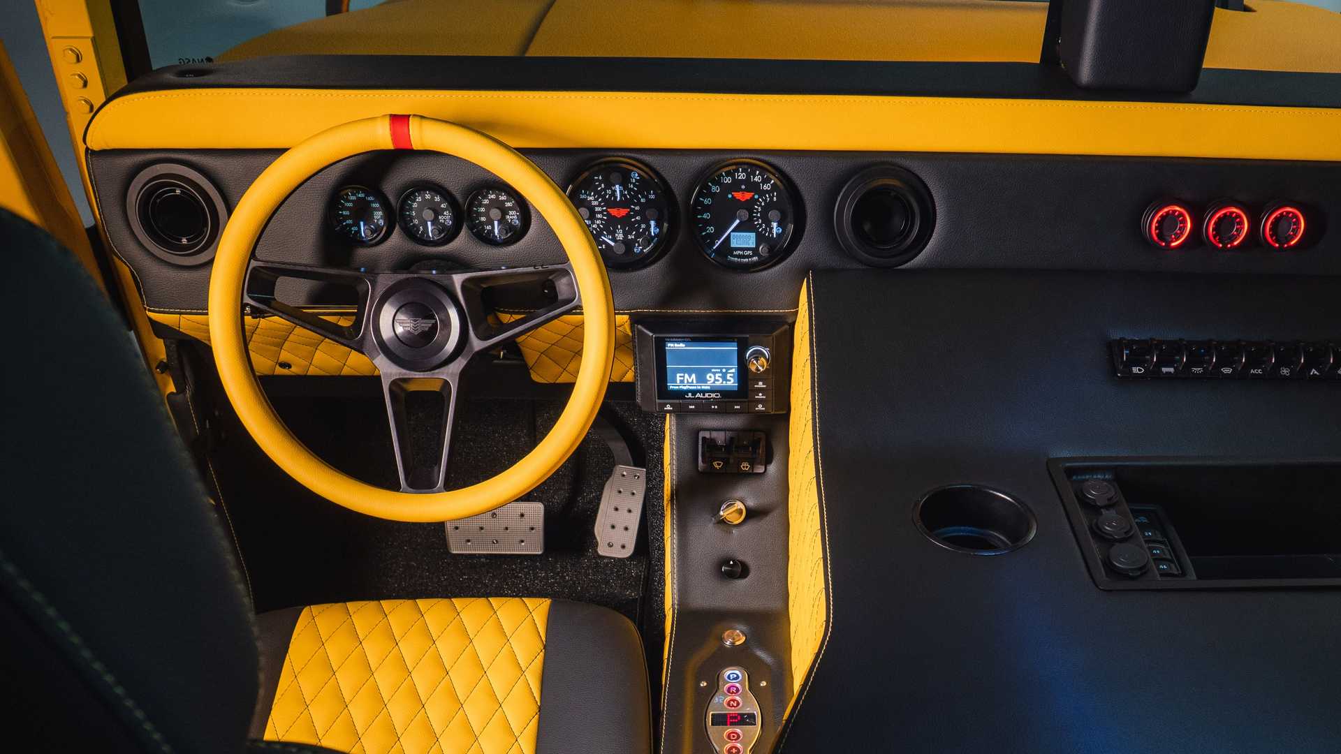 500马力V8引擎，近41万美元，悍马H1改装版M1-R亮相