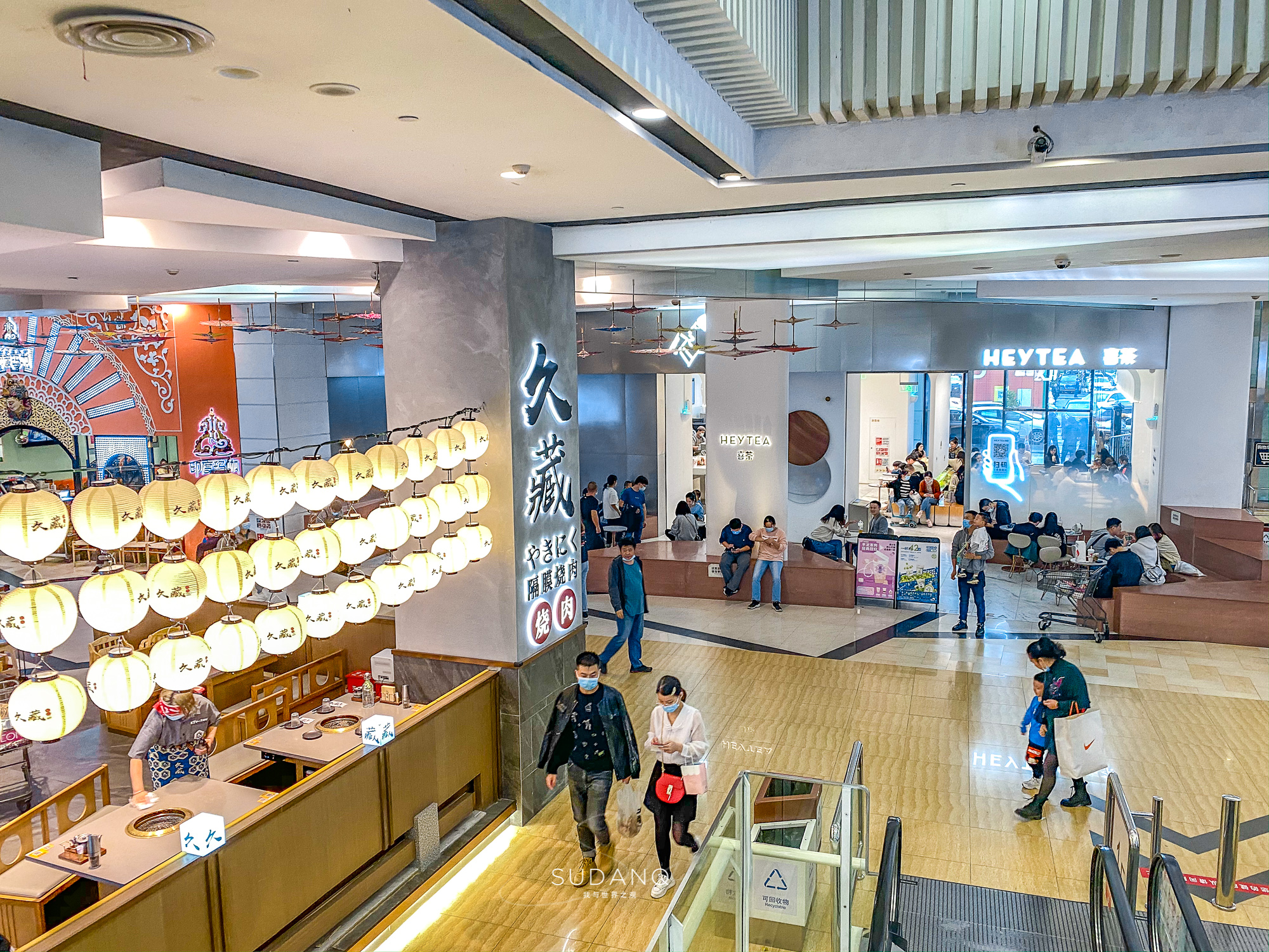 武汉哪家购物中心好玩,武汉最大的购物中心有多大