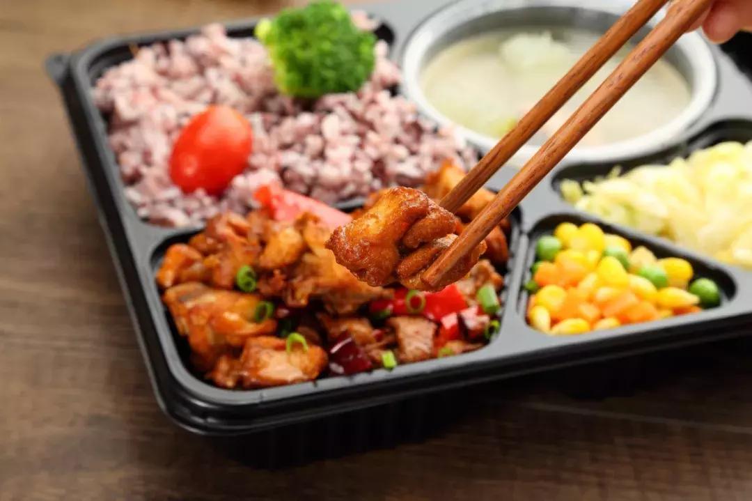 「中大时代华商」到底是谁在幕后支持？华商运动会爱心大咖全曝光