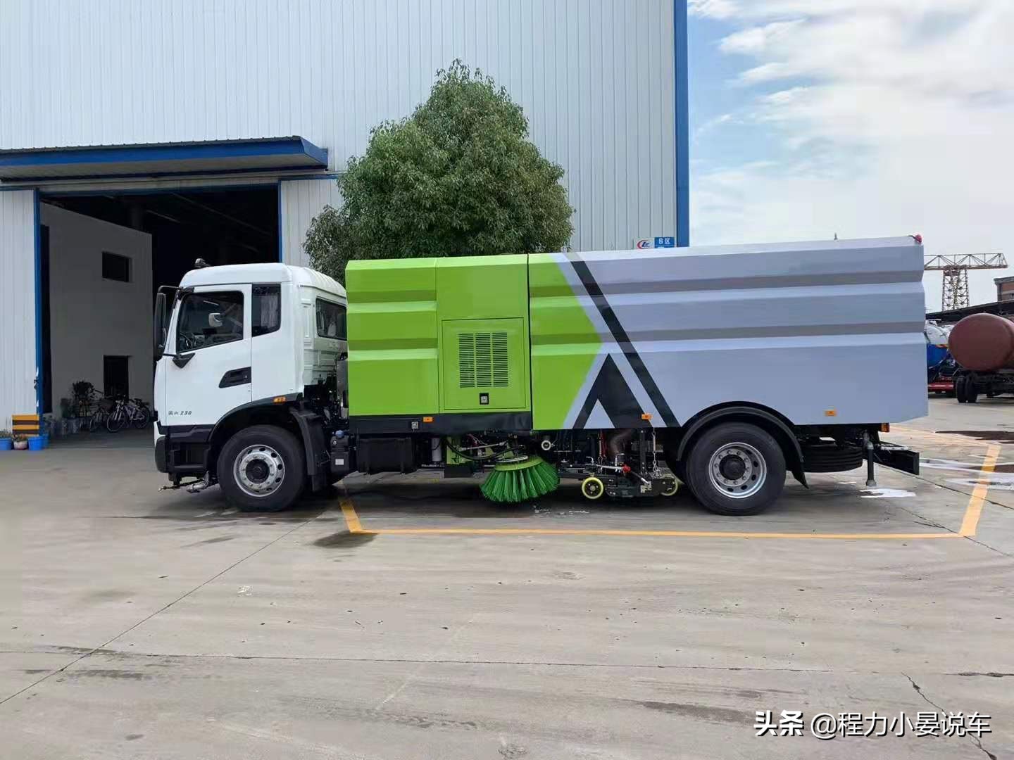 东风天锦8吨洗扫车生产厂家,东风天锦小型洗扫车厂家