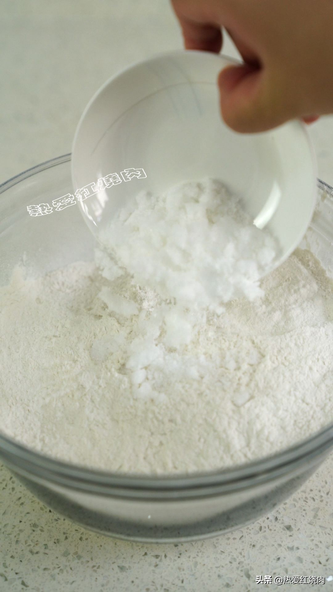 面粉别总是蒸包子,面粉加鸡蛋蒸馒头最简单的做法