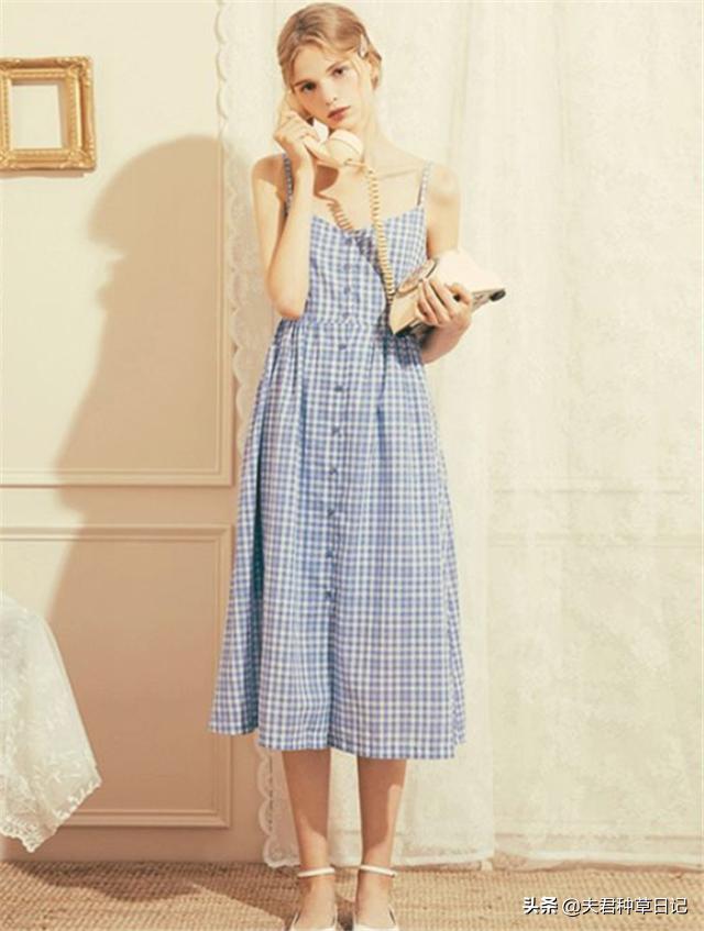 专柜导购直言，一般穿这“4种”品牌的人，自己都懒得“搭理”她