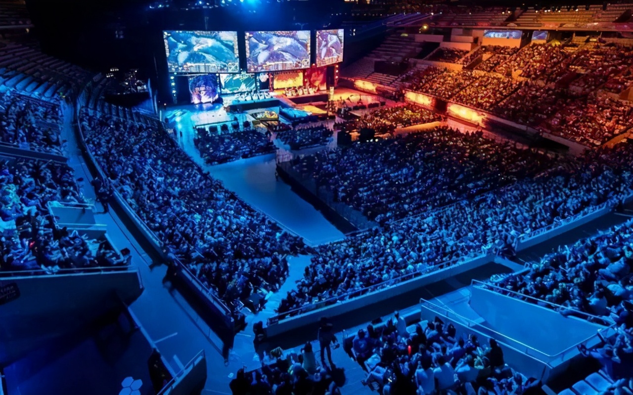 以前的网吧为什么那么火,当年的网吧现在怎么样了