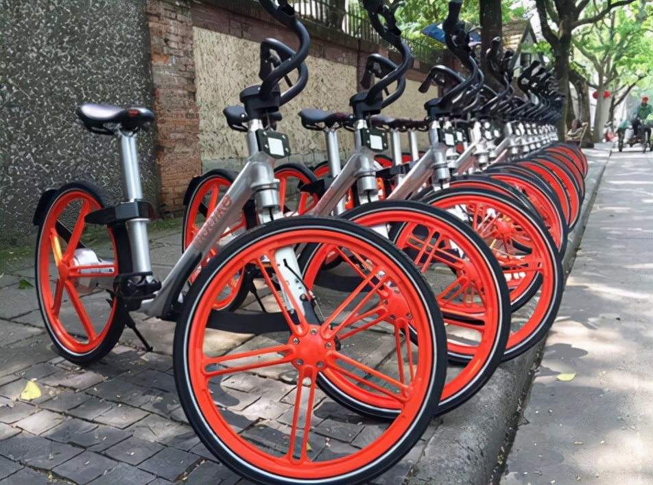 摩拜单车创始人胡玮炜:套现15亿全身而退,烂摊子留给美团王兴