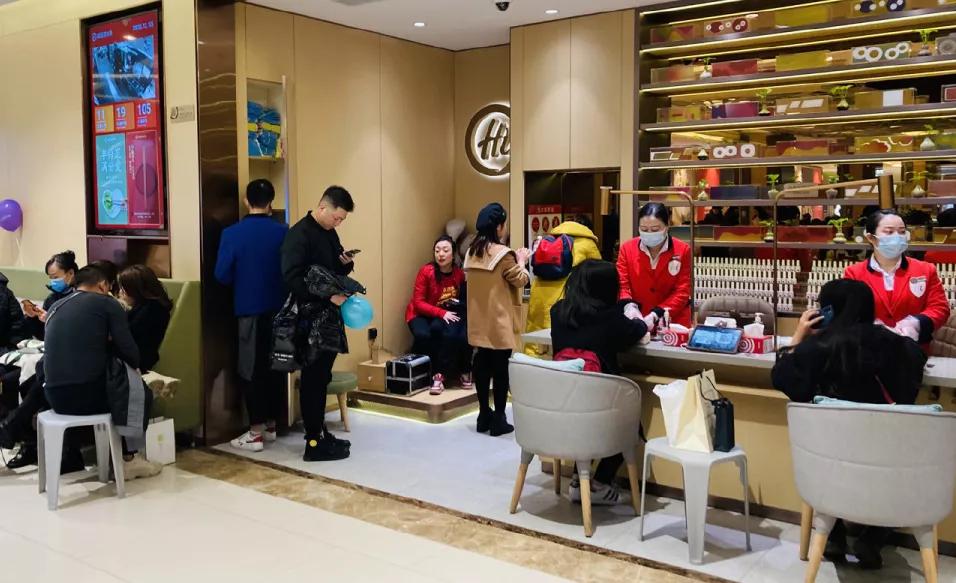 烧烤店冬天怎么生存增加什么特色,为什么冬天烧烤店生意差