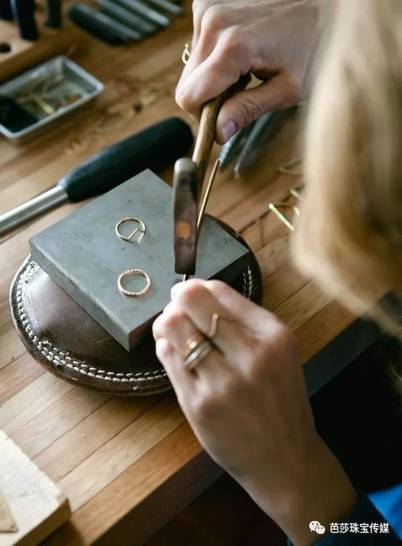 珠宝设计师怎么入门,想成为设计师需要什么条件