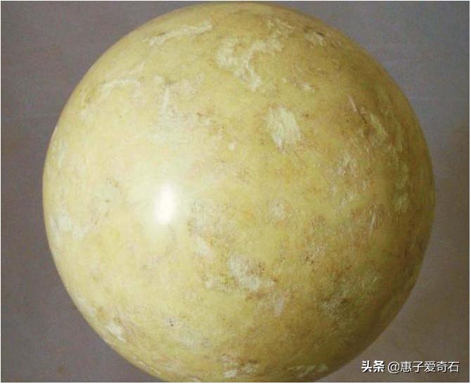 真正的钻石陨石夜明珠原石图片,价值一亿的蓝宝石陨石