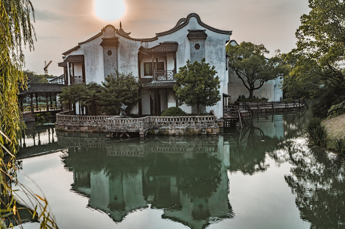 国内景色最美的十大古镇,国内风景优美的十大古镇