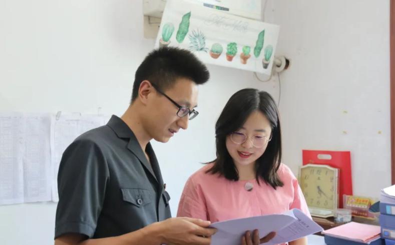 公务员和选调生哪个晋升得快,选调生和公务员的晋升区别