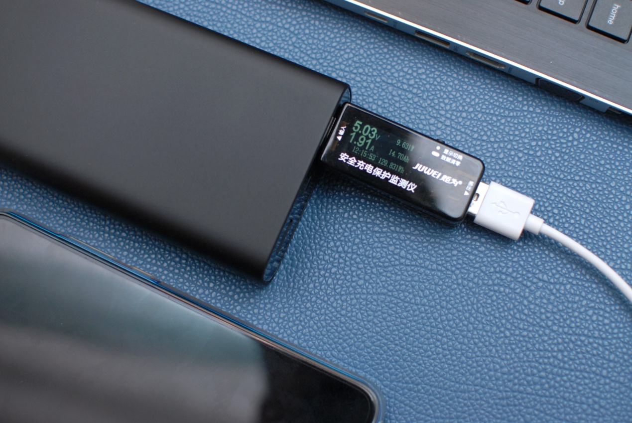 小米移动电源3超级闪充版最高55W,小米移动电源3超级闪充和高配版