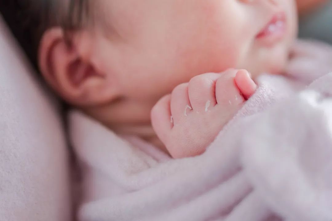 宝宝干燥湿疹用什么护肤,宝宝秋季干性湿疹怎么治才能除根