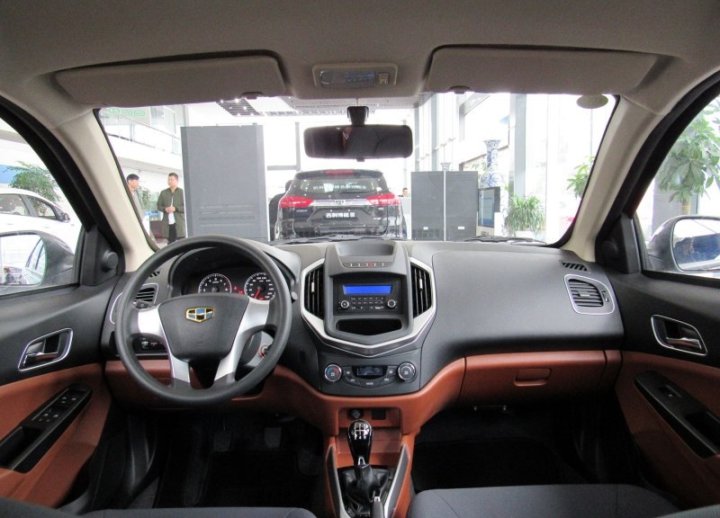 2011年吉利金刚二手车油耗,吉利金刚1.5l百公里油耗是多少