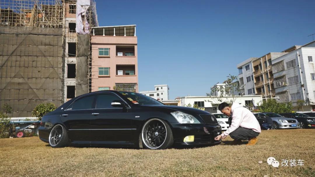 12代皇冠质感相当于现在的什么,最经典一款12代皇冠