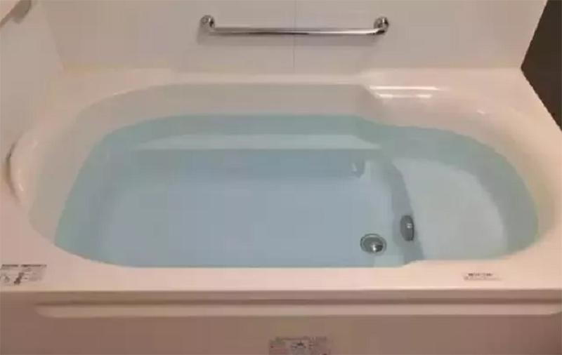 别再羡慕日本的人性化设计了！体验后发现纯属有病，换衣台太多余