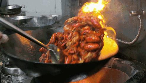 用不粘锅做菜会不会致癌,用铁锅炒菜对人体有害吗