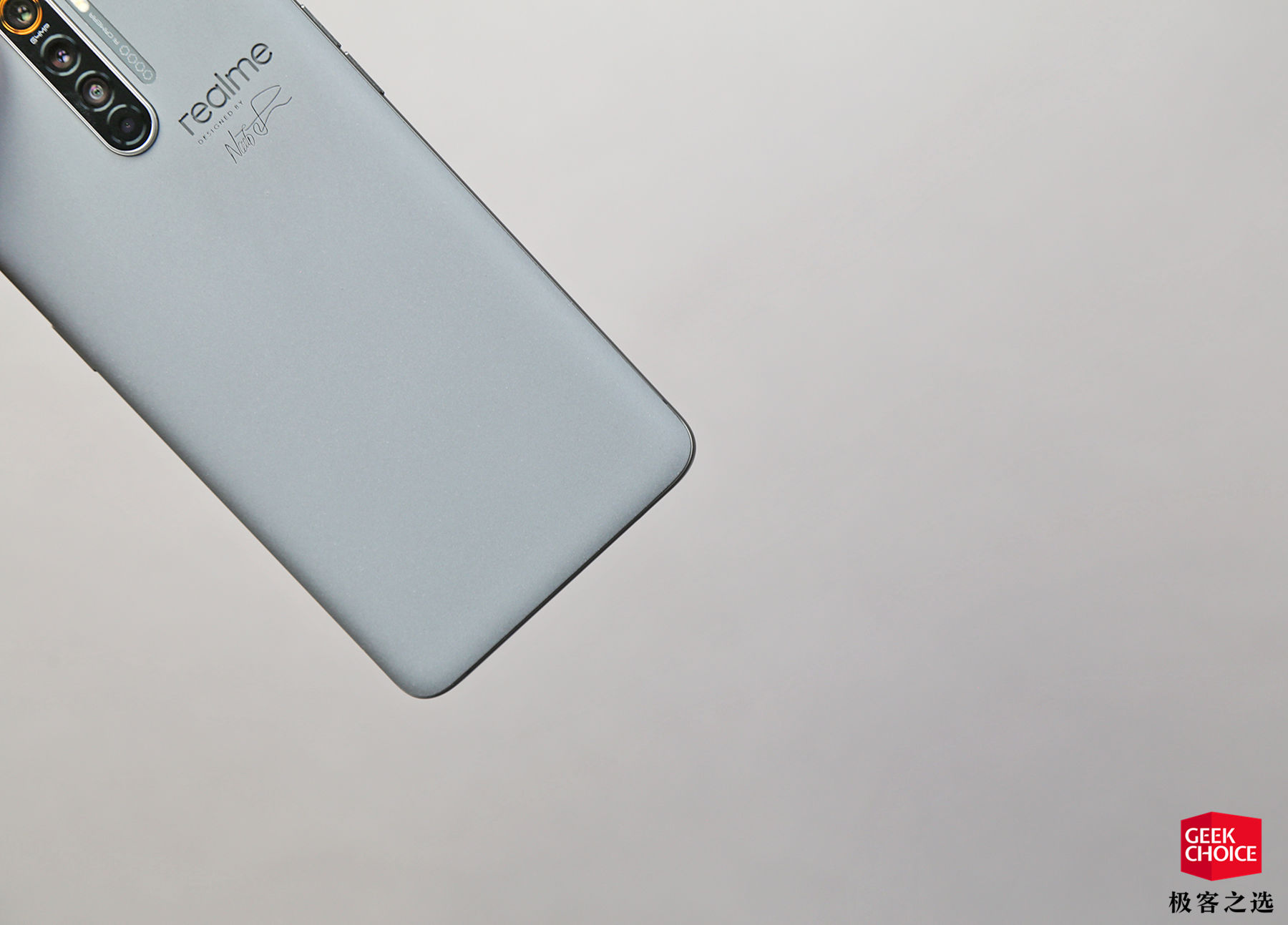 realmex2pro大师版手感,realmex2pro大师版处理器