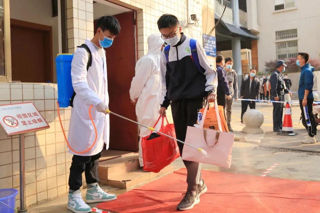 昆明市疫情防控情况学校几号开学,昆明疫情防控消息高中开学