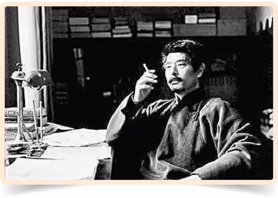 美女与香烟,香烟与美人